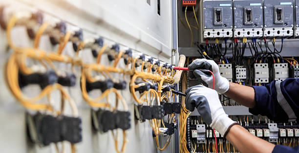 Professional Electrician technician working in Navy Yard City, WA